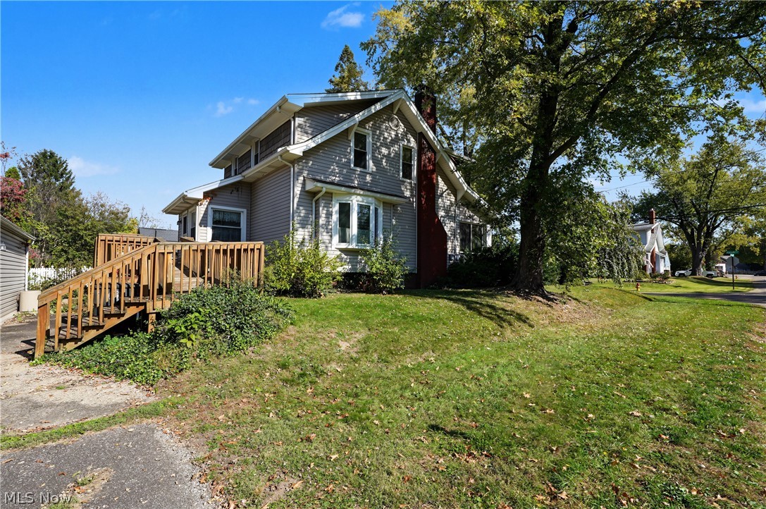 32 Hawk Avenue Akron OH 44312