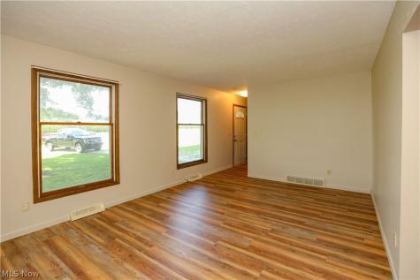 1164 Hartville Road Atwater OH 44201