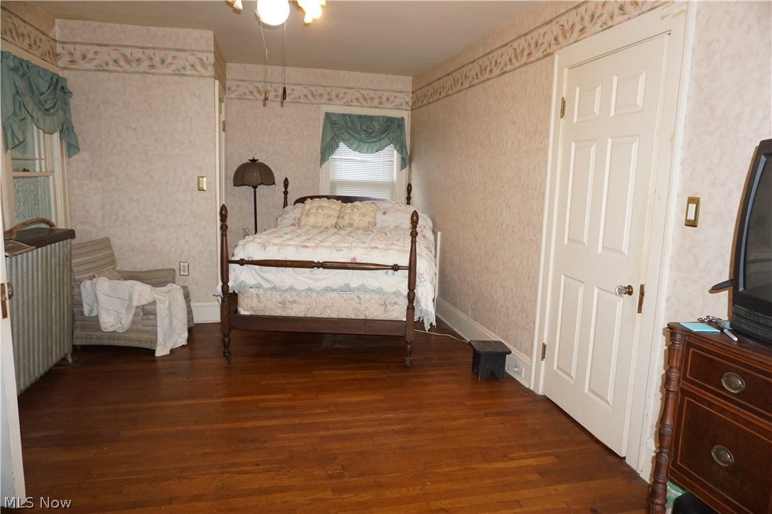 268 E 151 Street Cleveland OH 44110
