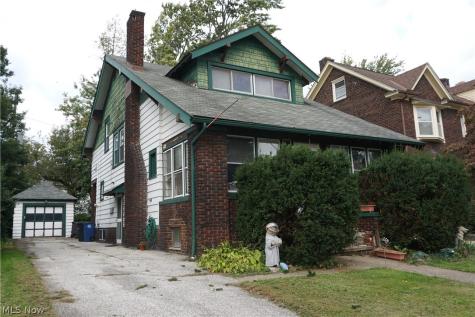 268 E 151 Street Cleveland OH 44110