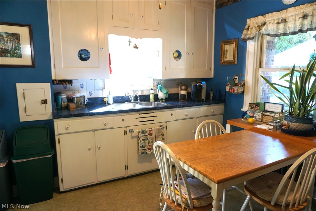 268 E 151 Street Cleveland OH 44110