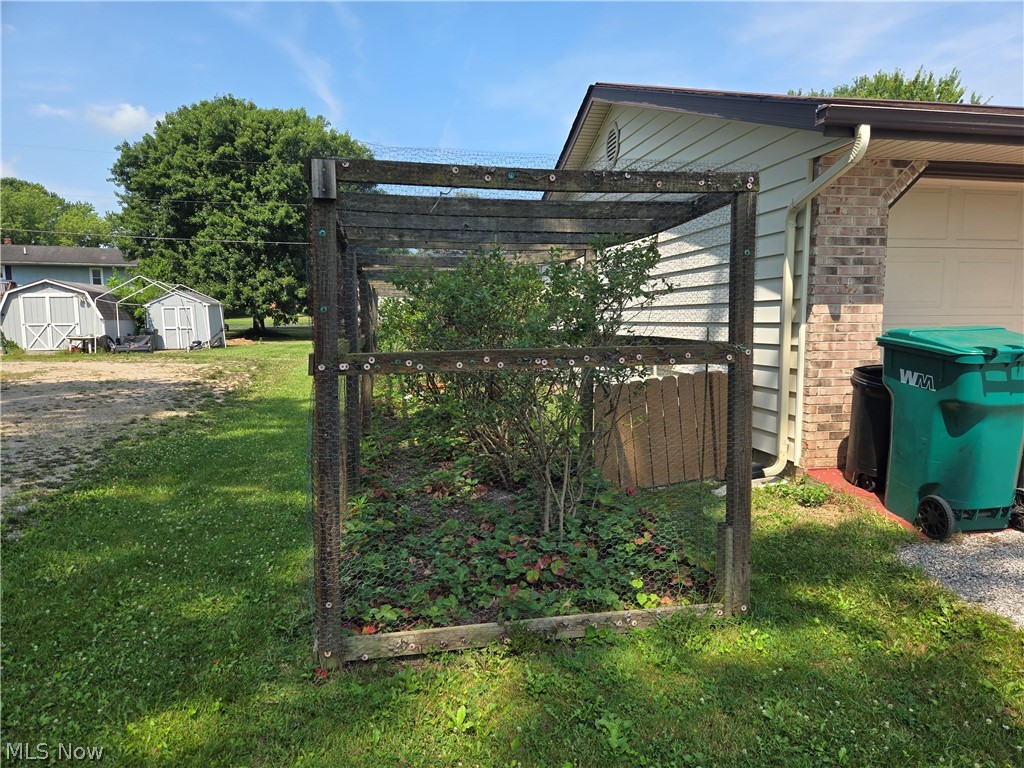 6065 Rollins Drive Nashport OH 43830