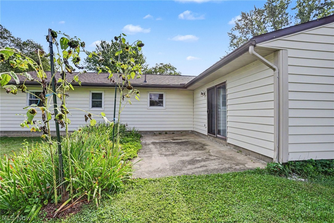 6065 Rollins Drive Nashport OH 43830