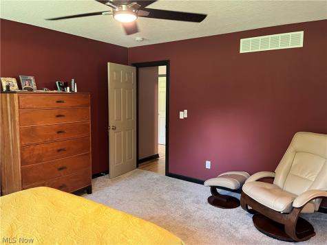 9175 Wohlgamuth Road West Salem OH 44287