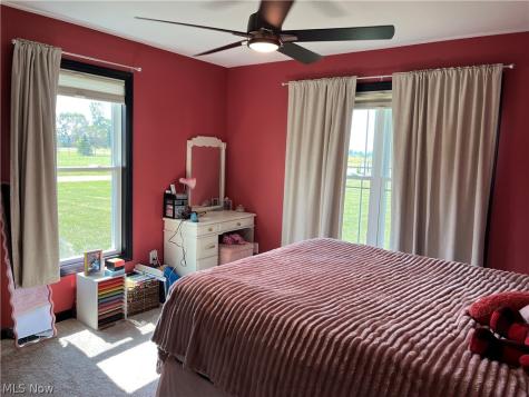 9175 Wohlgamuth Road West Salem OH 44287