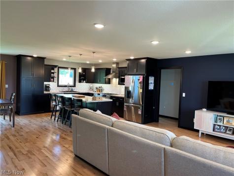 9175 Wohlgamuth Road West Salem OH 44287