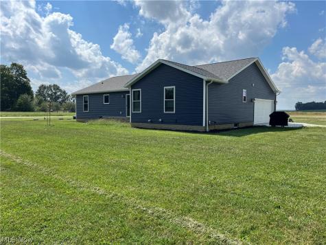 9175 Wohlgamuth Road West Salem OH 44287