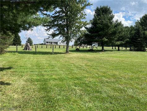 9175 Wohlgamuth Road West Salem OH 44287