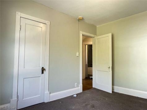 1026 E 148th Street Cleveland OH 44110