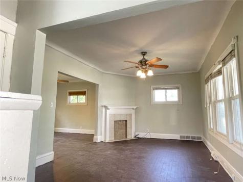 1026 E 148th Street Cleveland OH 44110