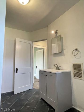 1026 E 148th Street Cleveland OH 44110