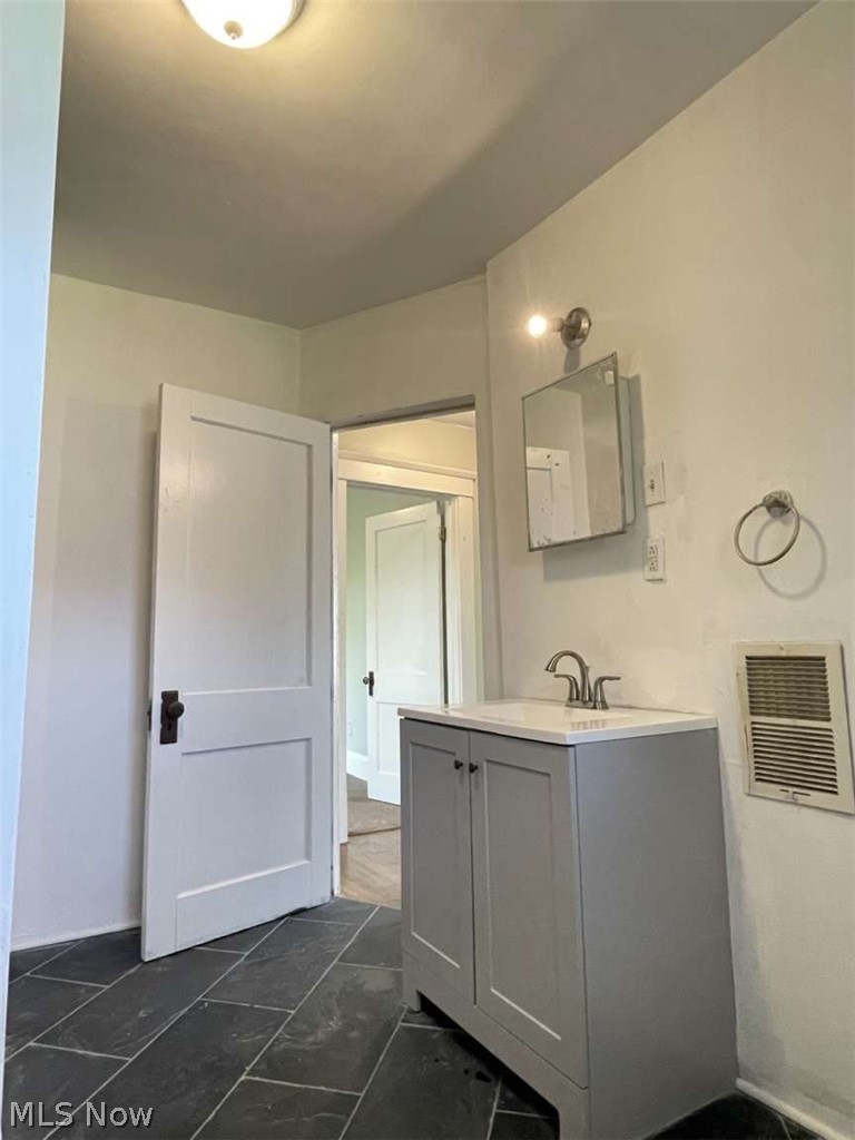 1026 E 148th Street Cleveland OH 44110