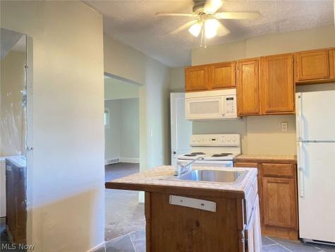 1026 E 148th Street Cleveland OH 44110