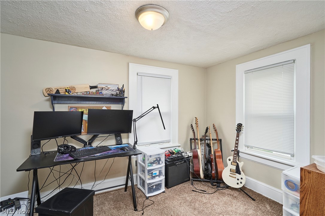 461 Newell Avenue Akron OH 44305