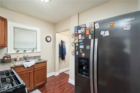 461 Newell Avenue Akron OH 44305