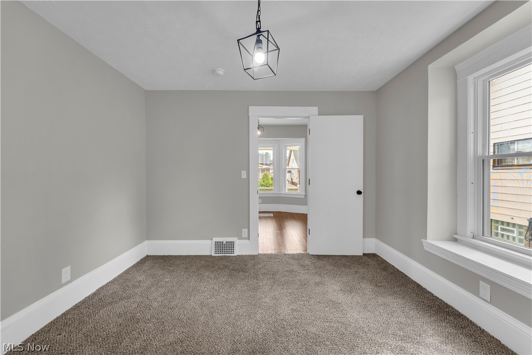 4411 Gamma Avenue Newburgh Heights OH 44105