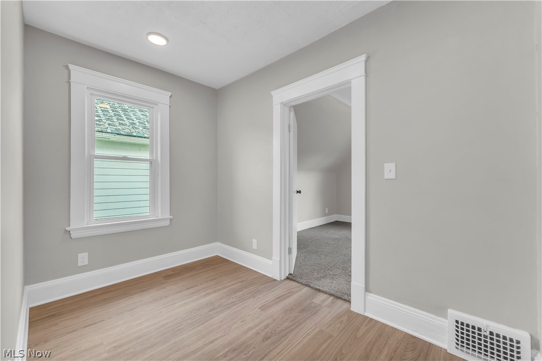 4411 Gamma Avenue Newburgh Heights OH 44105