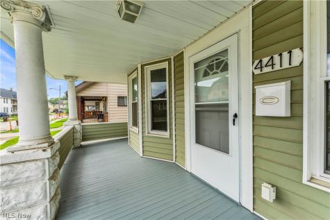 4411 Gamma Avenue Newburgh Heights OH 44105