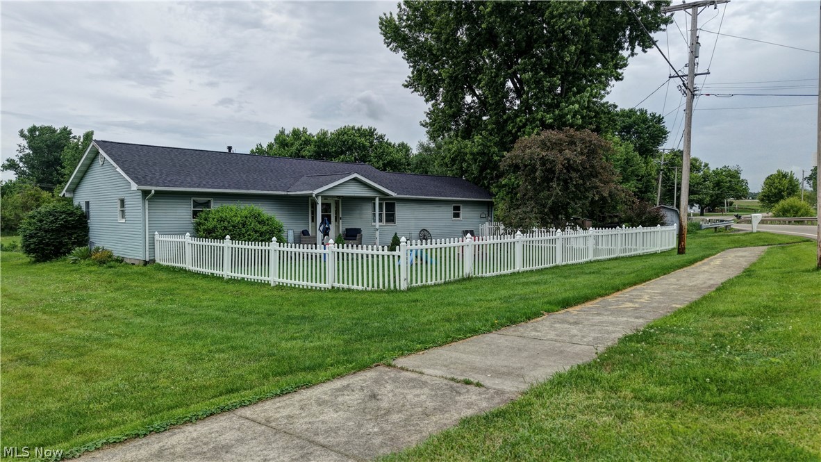 13155 State Route 226 Big Prairie OH 44611