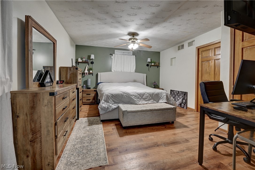 13155 State Route 226 Big Prairie OH 44611
