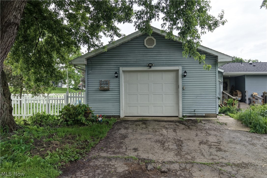 13155 State Route 226 Big Prairie OH 44611