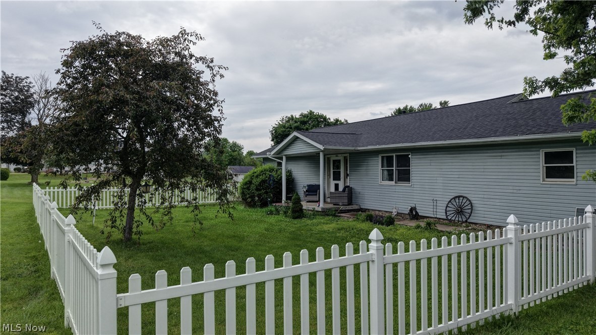 13155 State Route 226 Big Prairie OH 44611