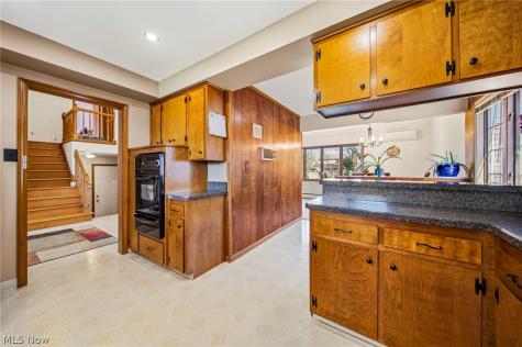 131 E 194th Street Euclid OH 44119