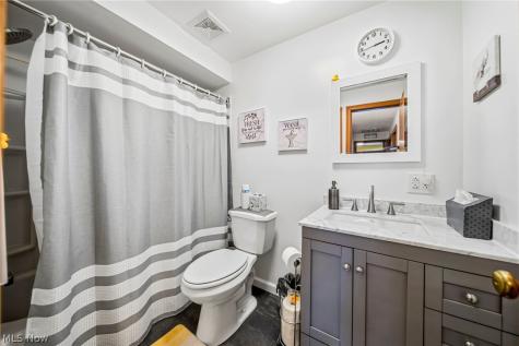 131 E 194th Street Euclid OH 44119