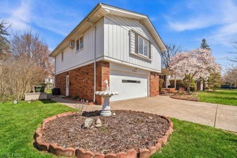 131 E 194th Street Euclid OH 44119