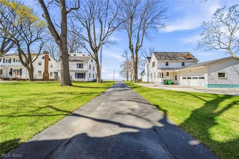 131 E 194th Street Euclid OH 44119
