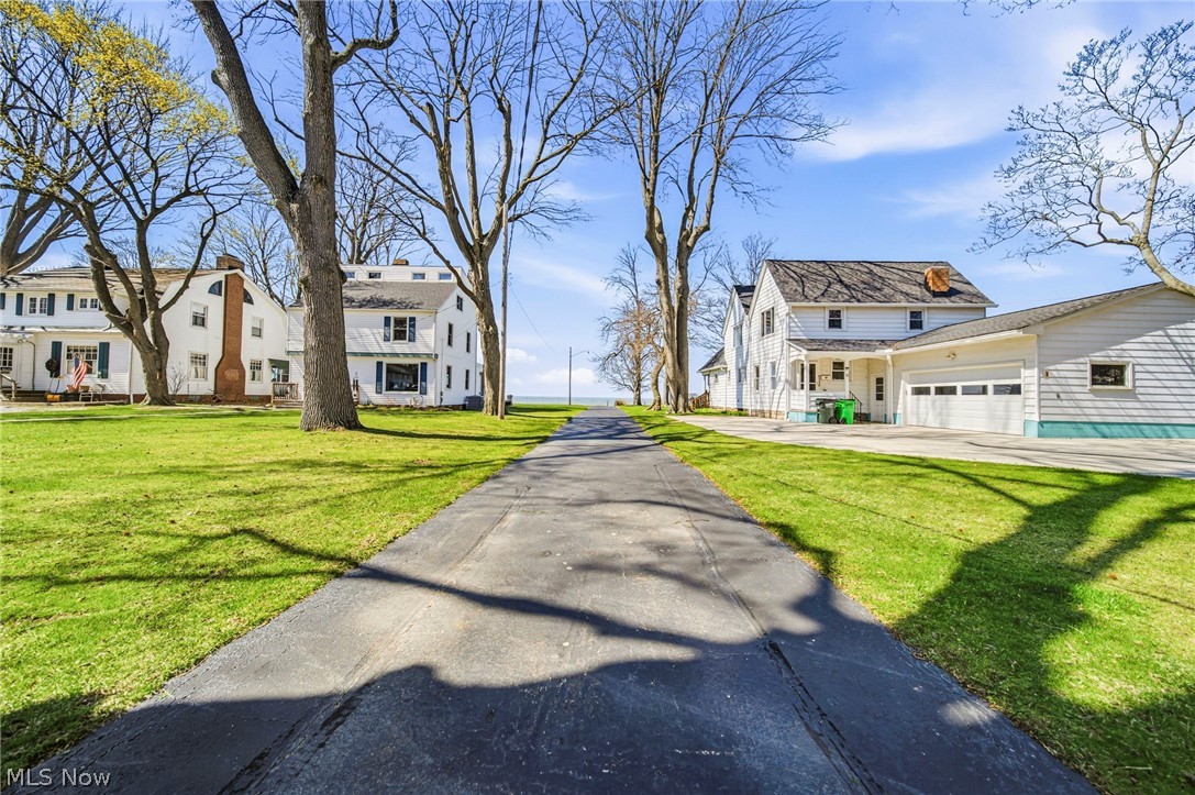 131 E 194th Street Euclid OH 44119