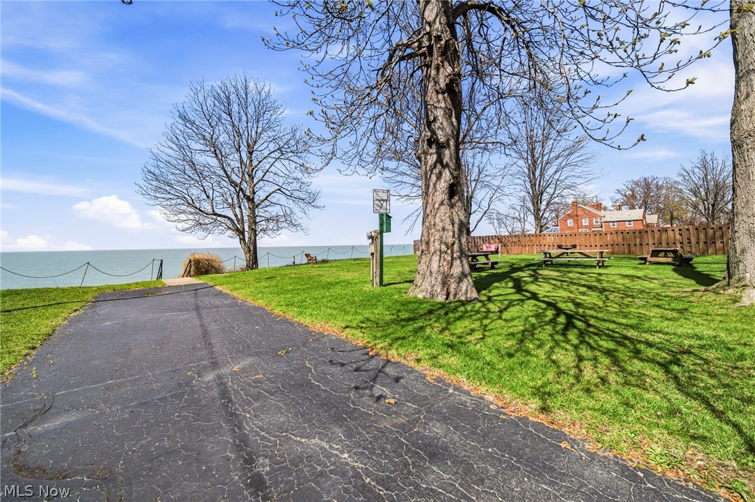131 E 194th Street Euclid OH 44119