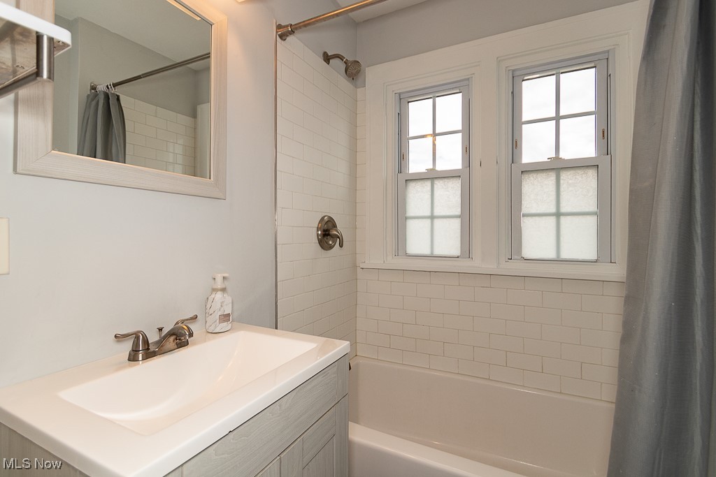 3606 W 147th Street Cleveland OH 44111