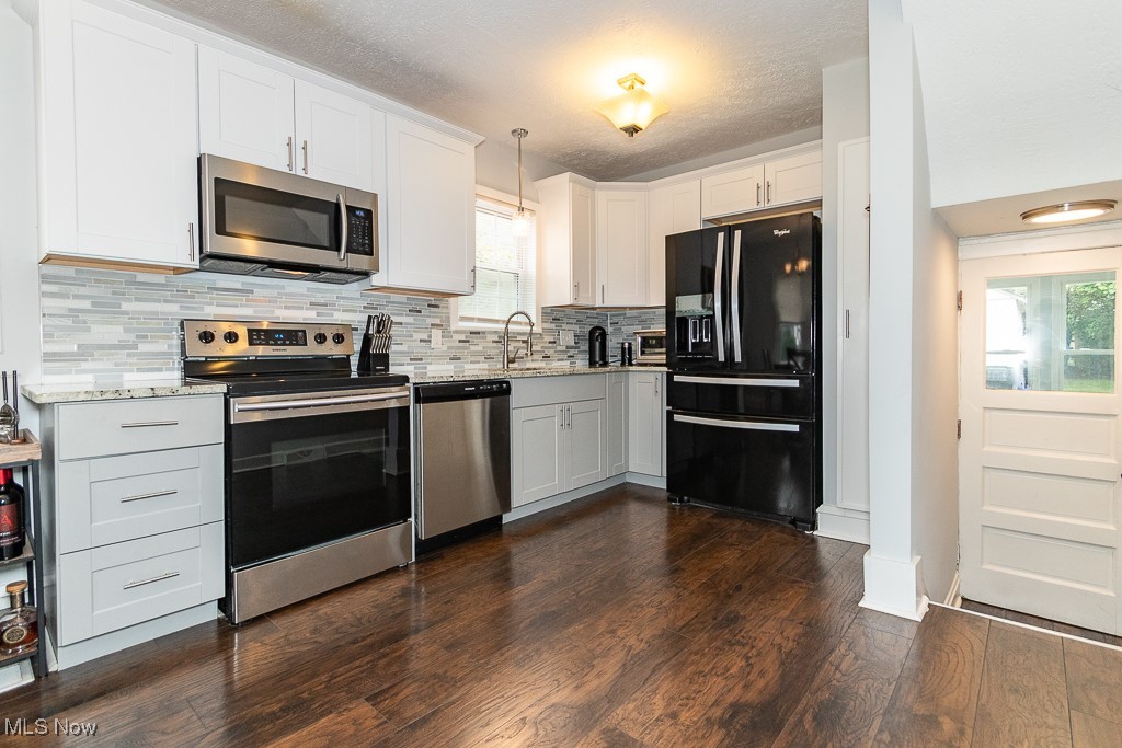 3606 W 147th Street Cleveland OH 44111