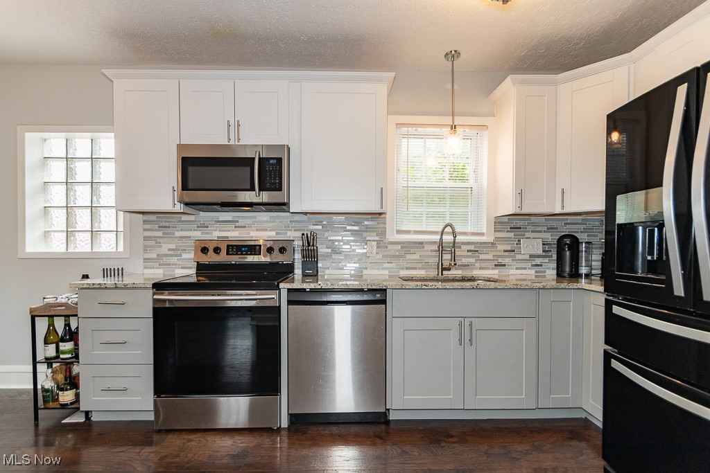 3606 W 147th Street Cleveland OH 44111