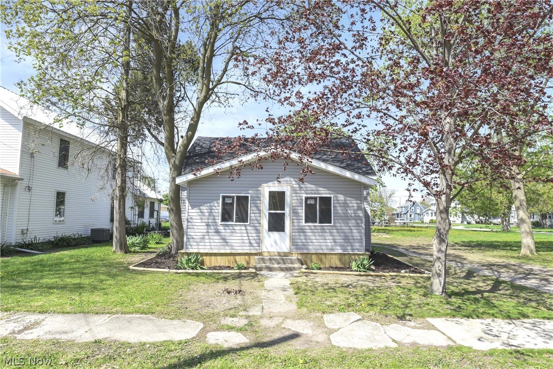 506 Washington Street Port Clinton OH 43452