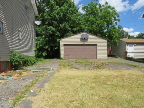 1177 E 147th Street Cleveland OH 44110