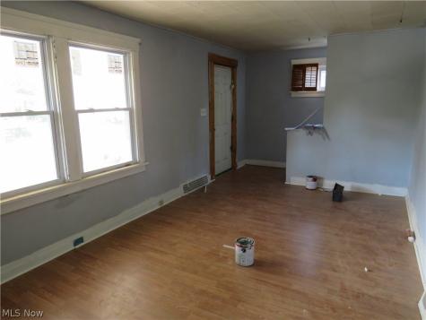 1177 E 147th Street Cleveland OH 44110