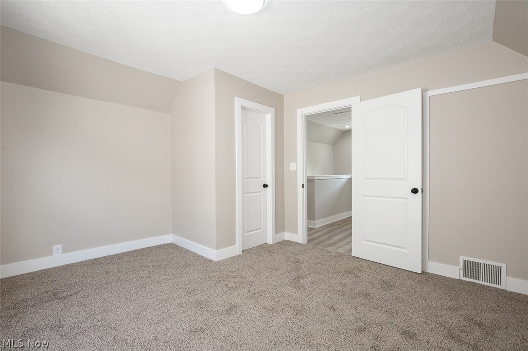 1521 Newman Avenue Lakewood OH 44107