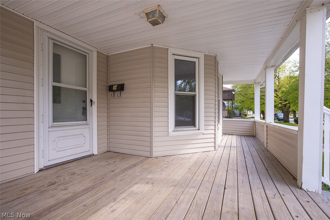 1521 Newman Avenue Lakewood OH 44107