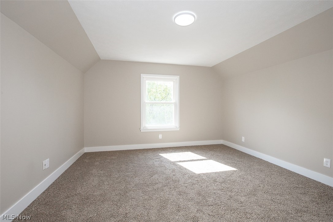 1521 Newman Avenue Lakewood OH 44107