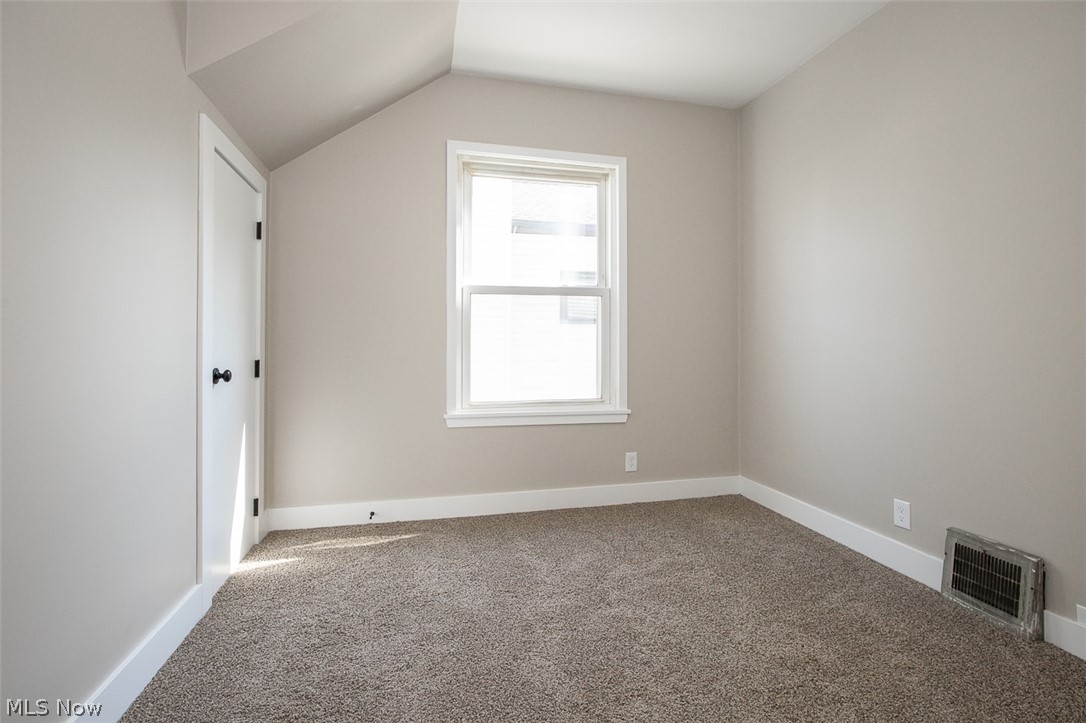 1521 Newman Avenue Lakewood OH 44107