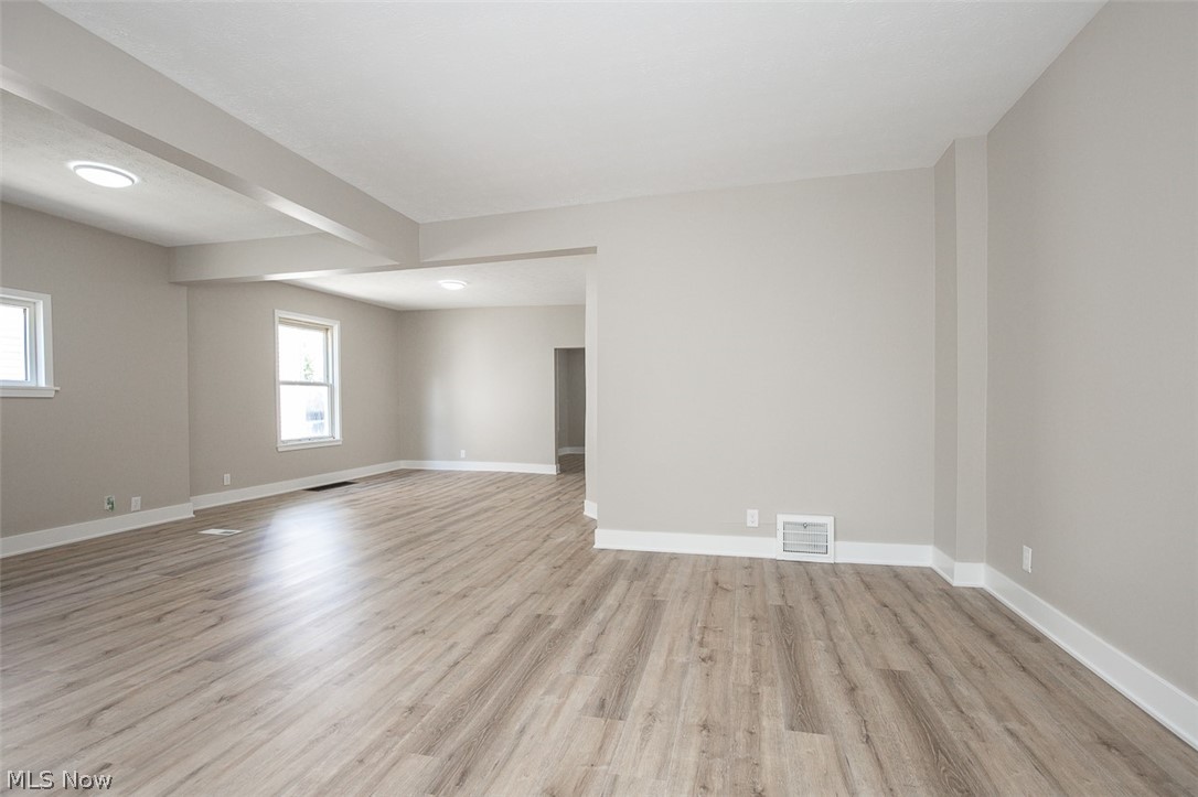1521 Newman Avenue Lakewood OH 44107