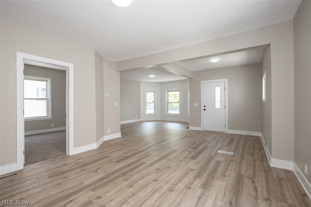 1521 Newman Avenue Lakewood OH 44107