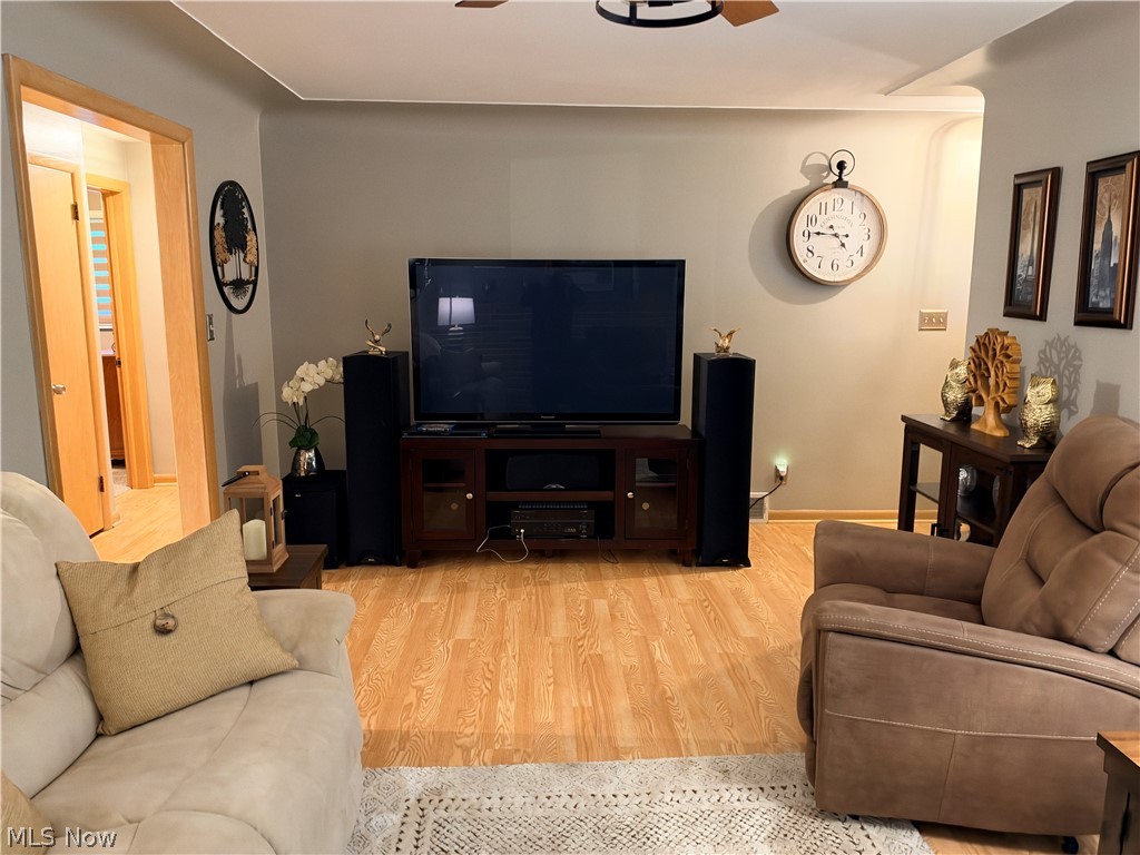 129 Evans Avenue Austintown OH 44515