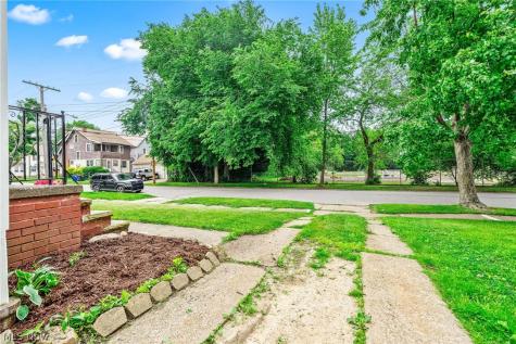 1905 Tampa Avenue Cleveland OH 44109