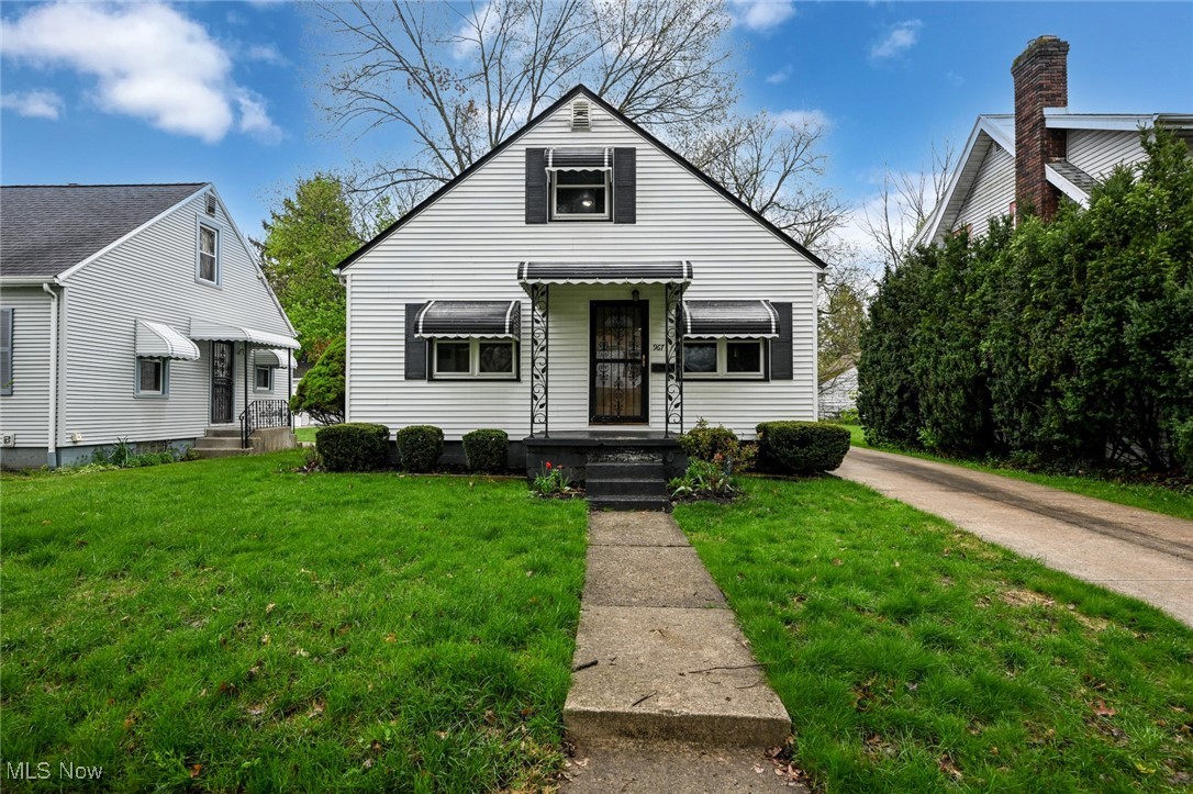 967 Valdes Avenue Akron OH 44320