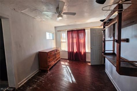 15301 Parkgrove Avenue Cleveland OH 44110