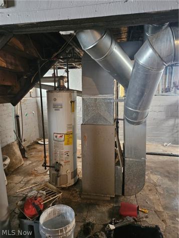 15301 Parkgrove Avenue Cleveland OH 44110