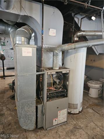 15301 Parkgrove Avenue Cleveland OH 44110